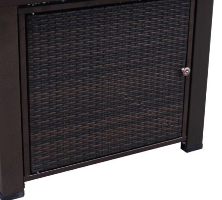 Stalleh Spis Rottang