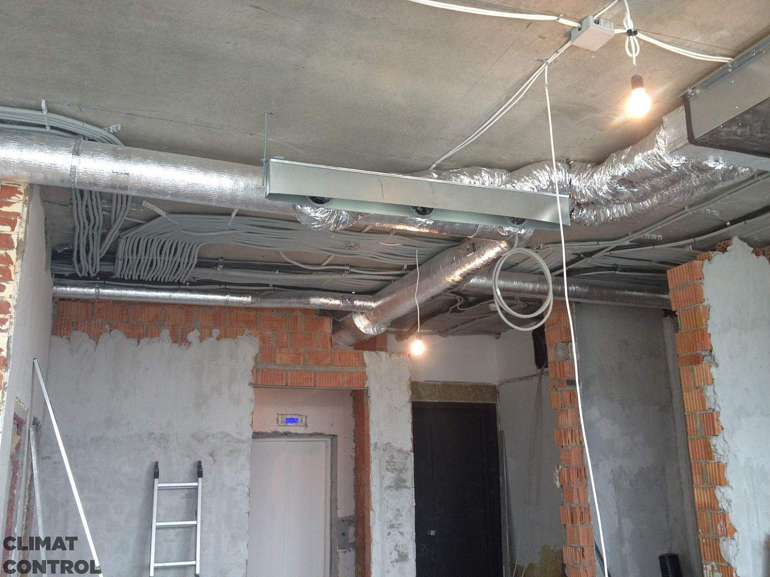 Монтаж вентиляции в квартире, в Новосибирске